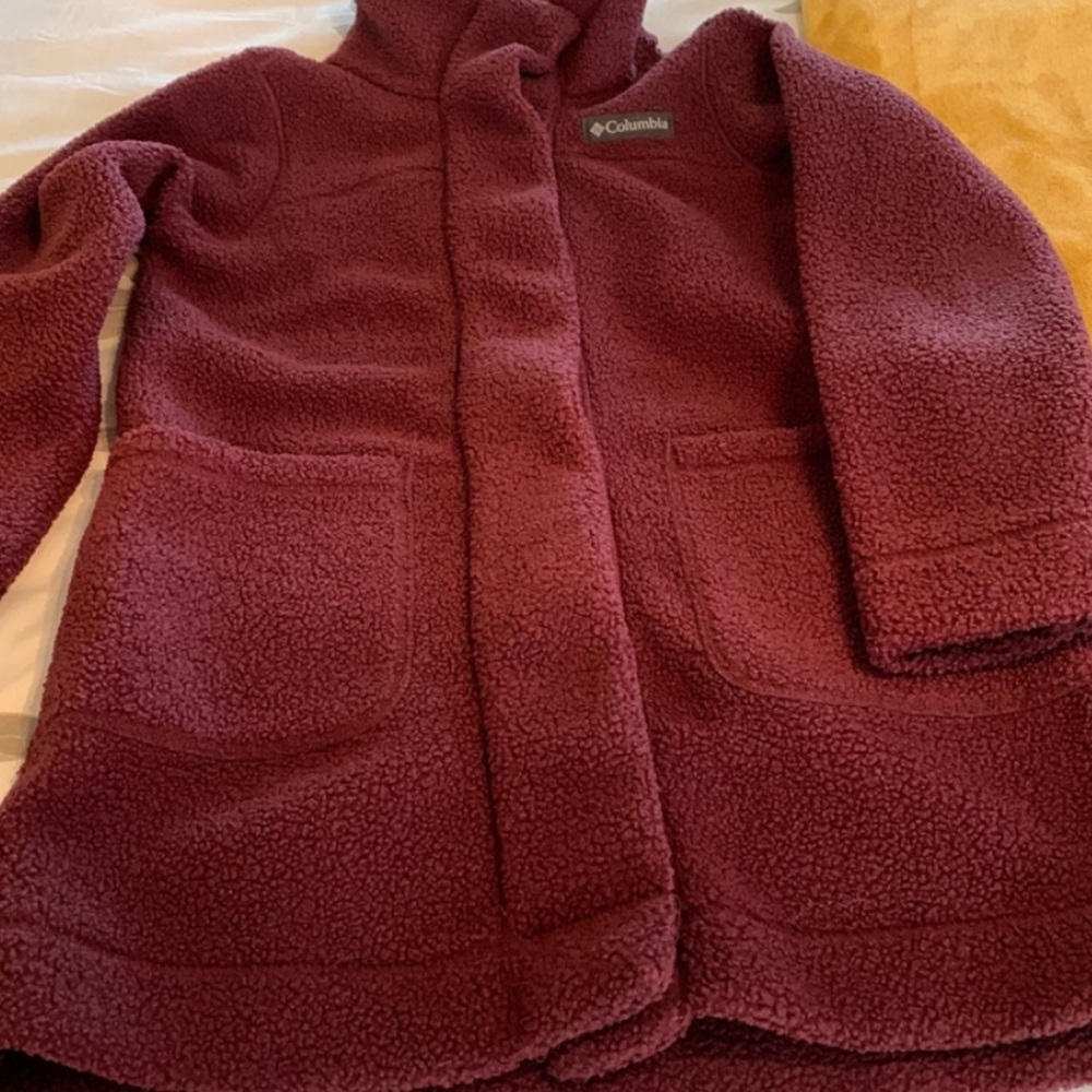 Womens Columbia panorama coat like new size small burgundy